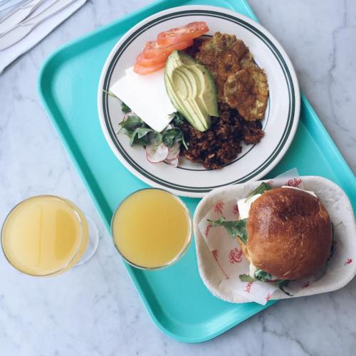 12067976_10206547925131226_410948582_n