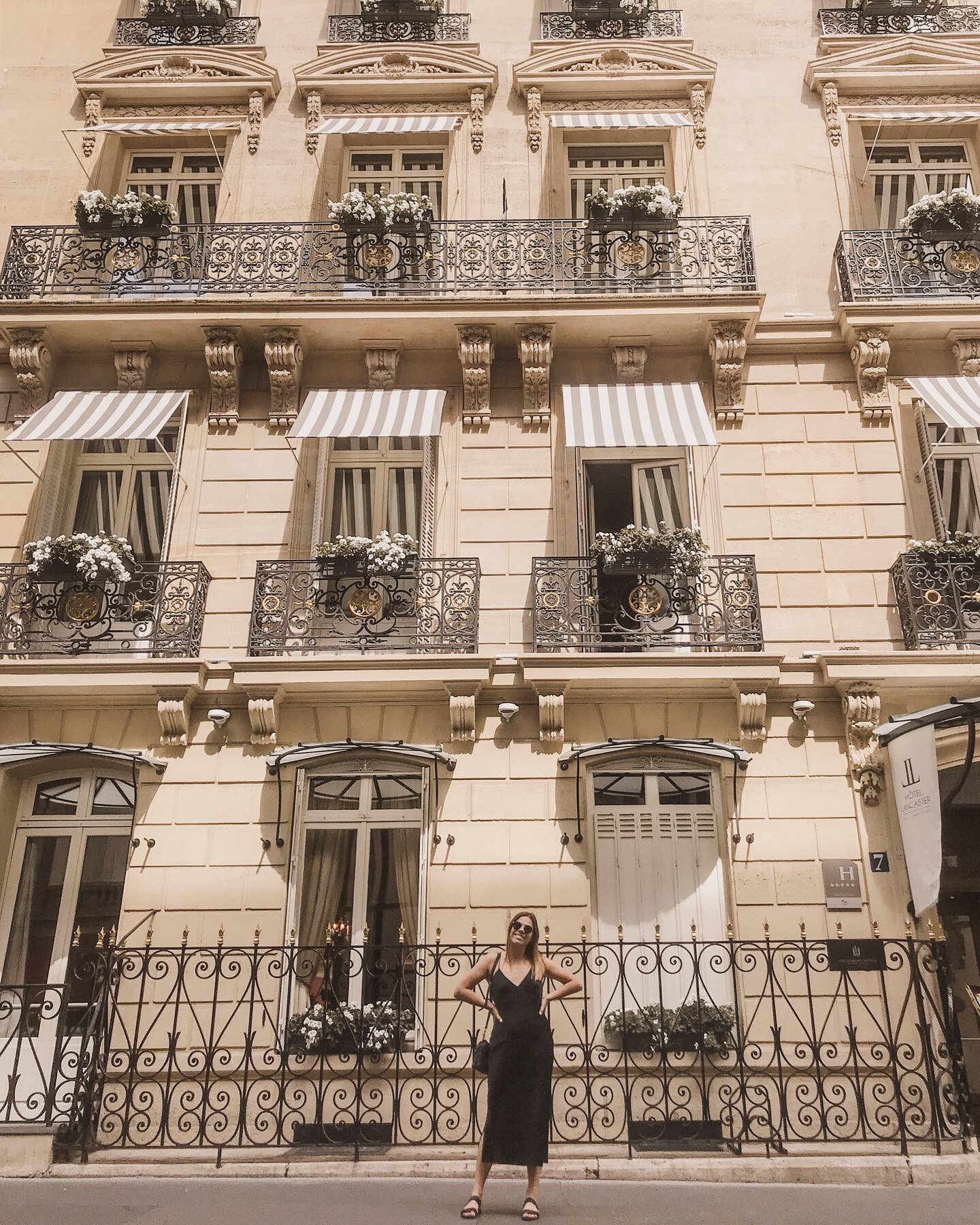 4CD959F5-A6BD-4200-908C-A8E4757C5D11